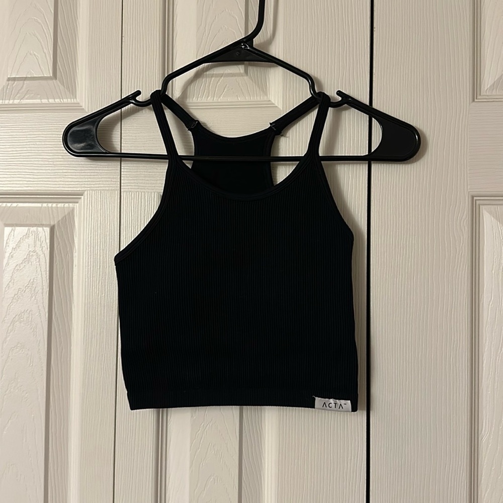 Acta ribbed tank